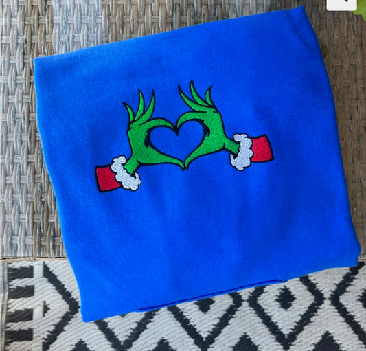 Grinch Vibes – Heart in Hands