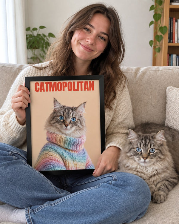 CATMOPOLITAN w dłoniach, kot obok