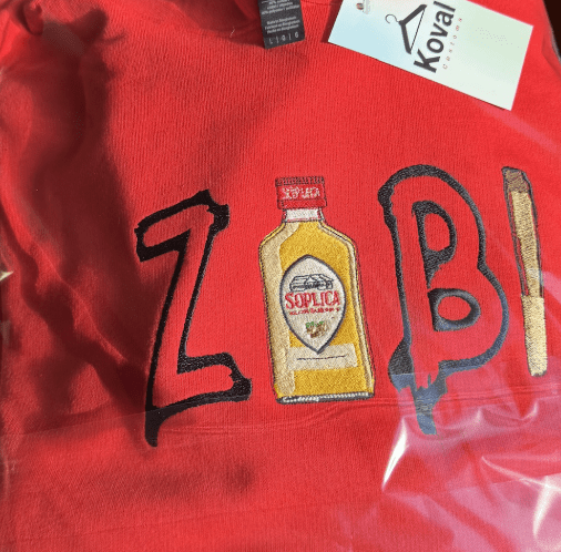 Prezent na Dzień Chłopaka – bluzy i koszulki z personalizowanym haftem, wyjątkowe i trwałe wykonanie na zamówienie, Koval Customs