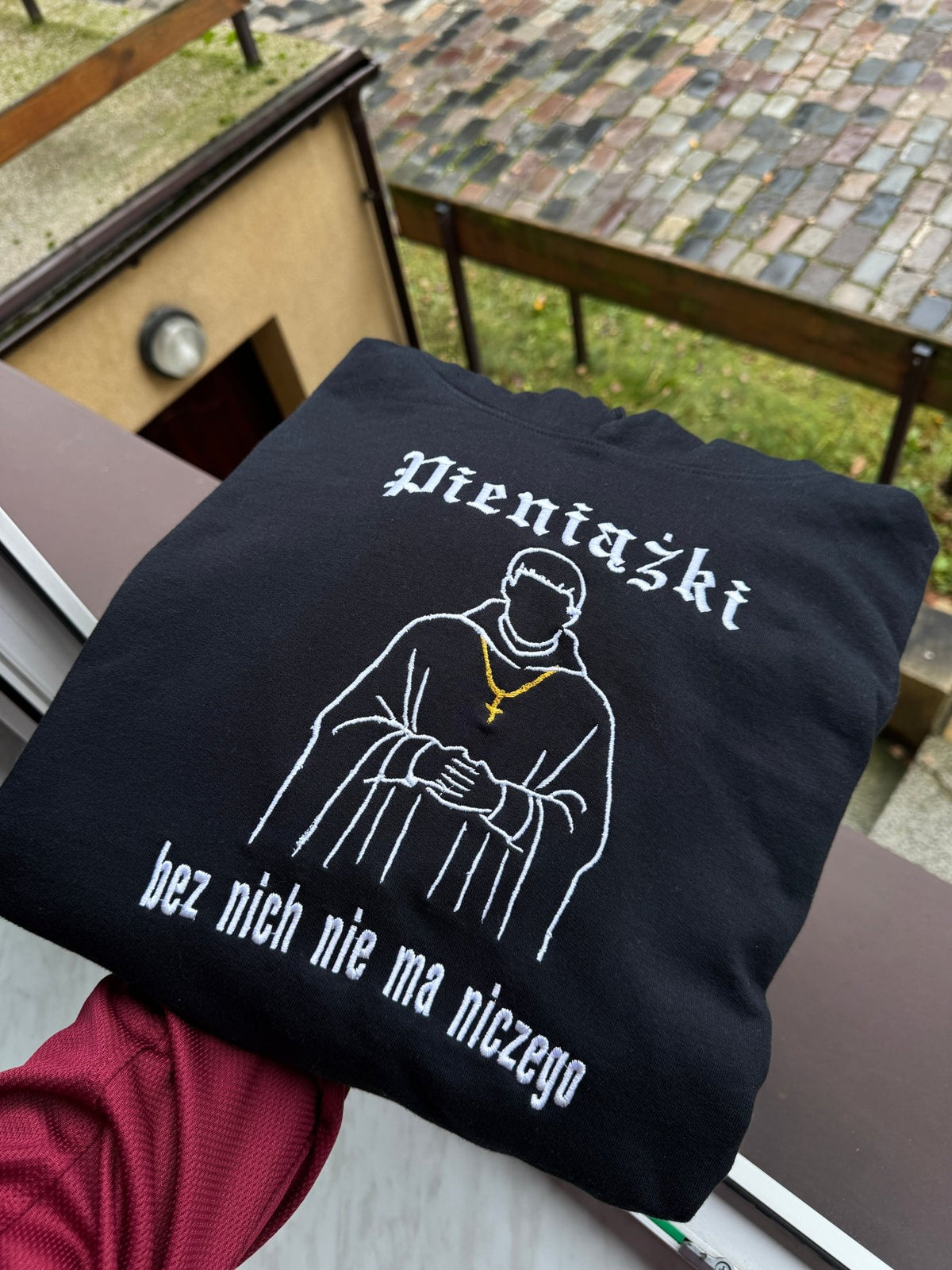 Pieniążki bez nich nie ma niczego 1670 - Haftowana bluza/koszulka - Koval Customs. Polska produkcja, wysoka jakosc, personalizowane