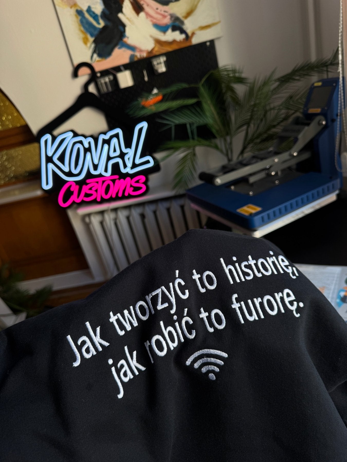 Jak Tworzyć to historię - Haftowana bluza/koszulka - Koval Customs. Polska produkcja, wysoka jakosc, personalizowane