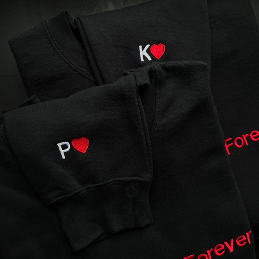 Initials on the sleeve/Text/Your own date (on the sleeve)