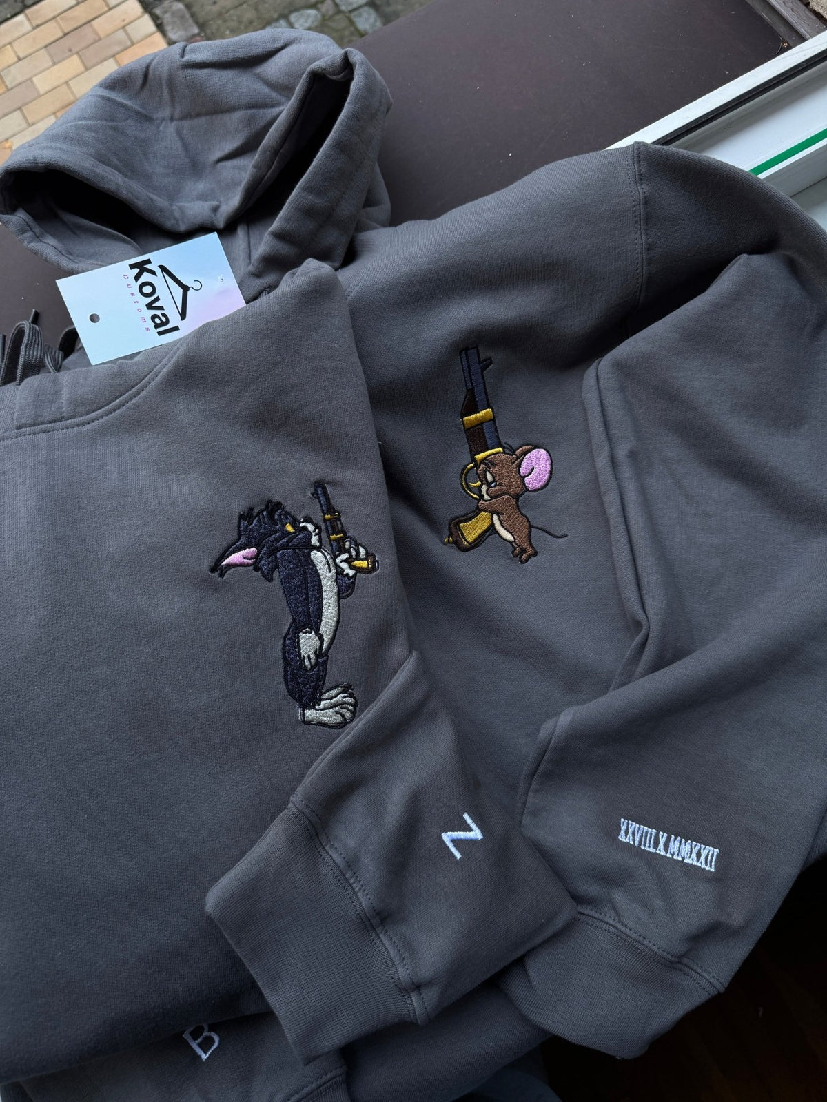 Tom i Jerry pistolet - Haftowana bluza/koszulka - Koval Customs. Polska produkcja, wysoka jakosc, personalizowane