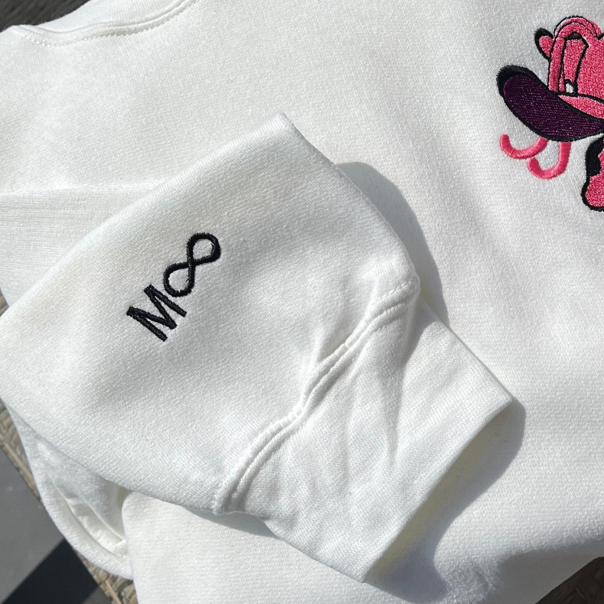 Inicjaly na rekawie / Tekst / Wlasna data (na rekawie) - Koval Customs. Polska produkcja, wysoka jakosc, personalizowane