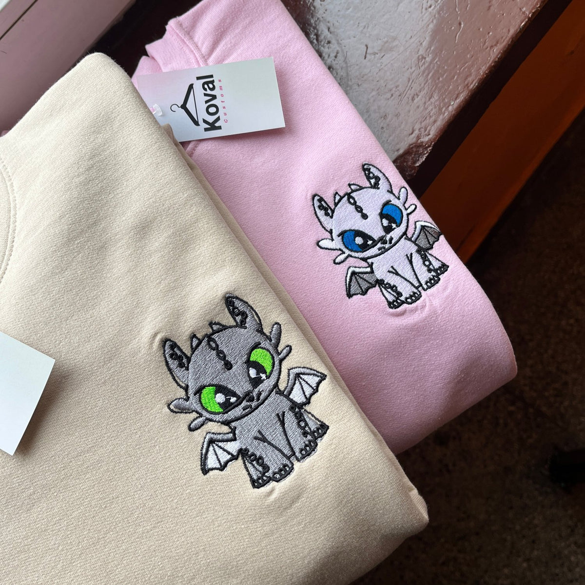 Toothless and Furry light dla par - Koval Customs. Polska produkcja, wysoka jakosc, personalizowane