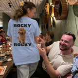 [DE] Kleidung mit Haustierporträt und dem Namen ROCKY.