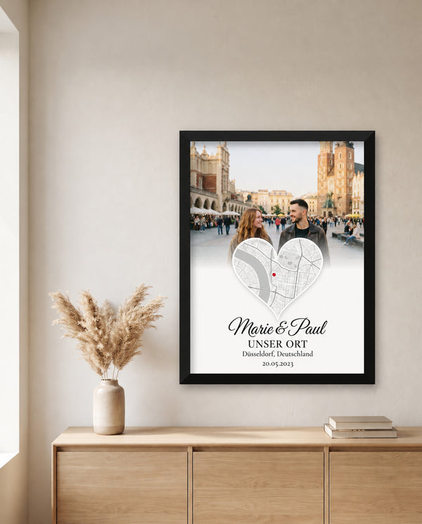 [DE] Personalisiertes Fotoposter mit Herzkarte von Düsseldorf, Marie & Paul und Unser Ort.