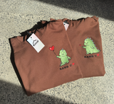 Cute dinozaury dla par - Haftowana bluza/koszulka
