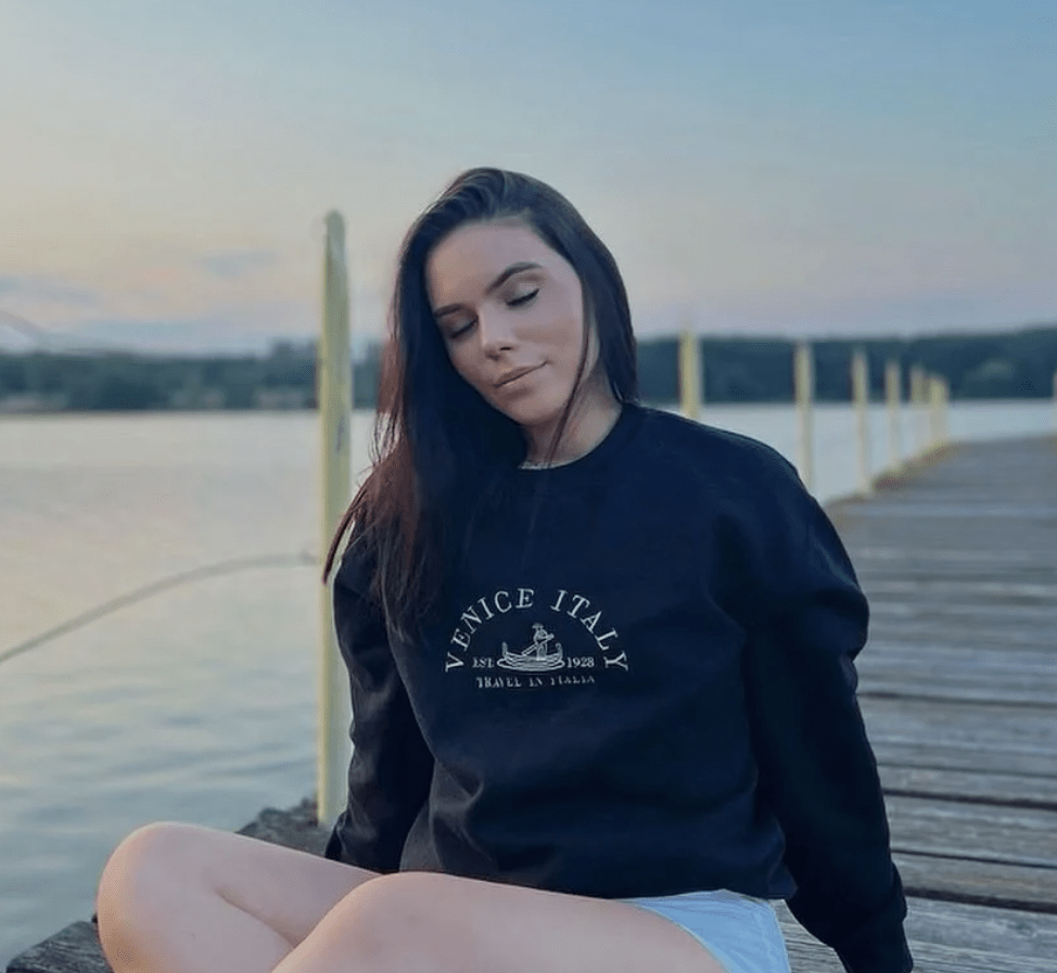 Travel Destinatios - Haftowane bluza/koszulka - Koval Customs. Polska produkcja, wysoka jakosc, personalizowane