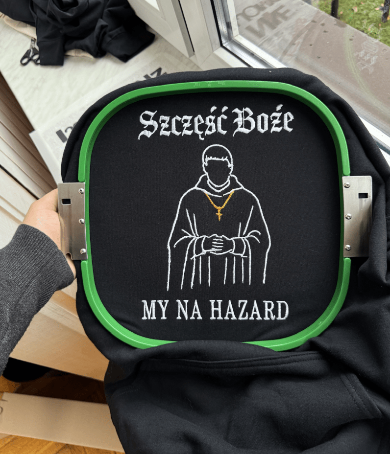 Szczęść Boże my na Hazard - Haftowana bluza/koszulka - Koval Customs. Polska produkcja, wysoka jakosc, personalizowane